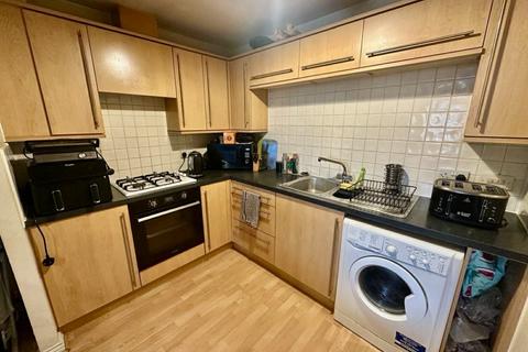 2 bedroom flat for sale, REDSHANK COURT, THATCHAM RG19