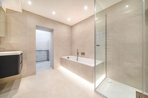1 bedroom flat for sale, Holland Park Avenue, London W11
