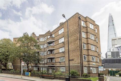2 bedroom flat for sale, Long Lane, London SE1
