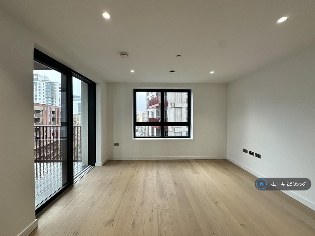 Living Room &amp; Balcony