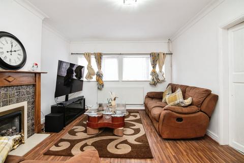 2 bedroom semi-detached house for sale, Hallchurch Road, Dudley