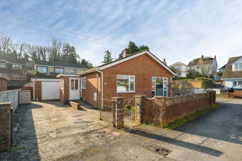 3 bedroom bungalow for sale, Lakeview Terrace, Carmarthenshire SA15
