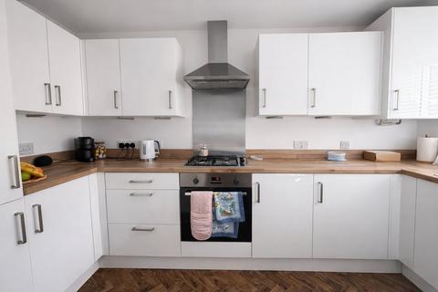 2 bedroom semi-detached house for sale, Levett Gardens, St Leonards on Sea TN38