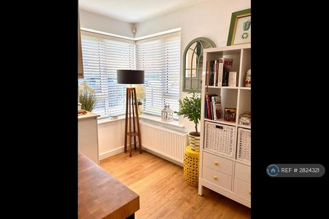 3 bedroom semi-detached house to rent, Gladstone Road, Liverpool, L7