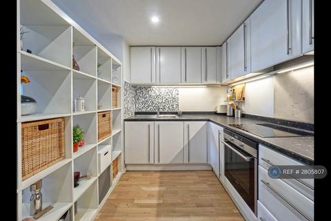 undefined, Walworth Road, London, SE1