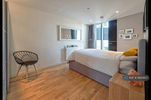 undefined, Walworth Road, London, SE1