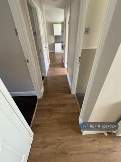 2 bedroom flat to rent, St. Pauls Close, London, W5