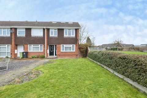 4 bedroom end of terrace house for sale, Coleridge Close, Newport Pagnell
