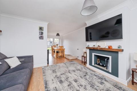 4 bedroom end of terrace house for sale, Coleridge Close, Newport Pagnell