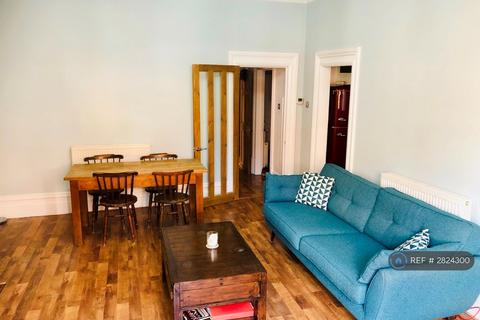 2 bedroom flat to rent, Russell Street, Reading, RG1