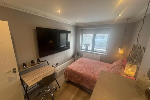 2 bedroom flat to rent, West Norwood SE27