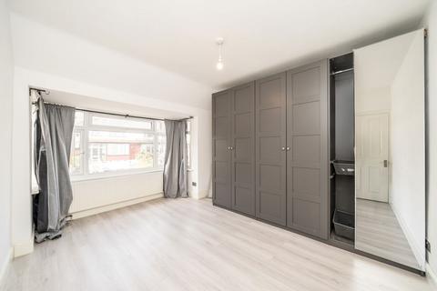 3 bedroom house to rent, Cliffview Road, London SE13