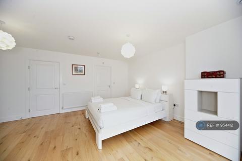 undefined, Christian Street, London, E1