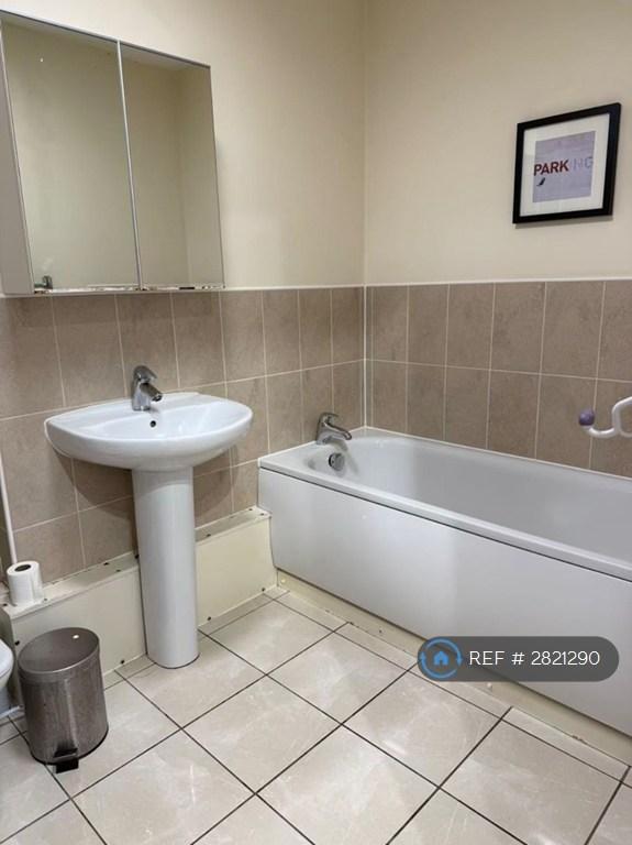 Apartment in Birmingham, Calthorpe Fields - More