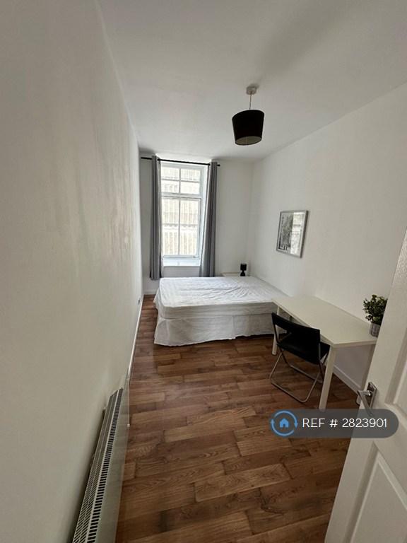 Bedroom 2 (Front)