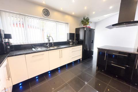 3 bedroom semi-detached house for sale, Cudworth Road, Blackley, Manchester, M9