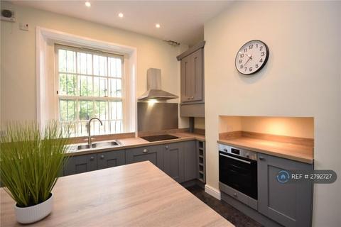 3 bedroom semi-detached house to rent, Chapel St, Leeds, LS6