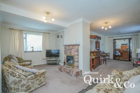 3 bedroom detached house for sale, Lylt Road, Canvey Island, SS8