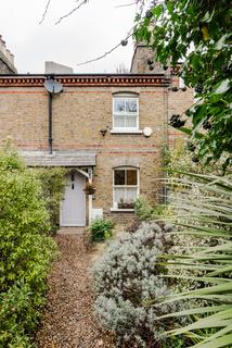 2 bedroom terraced house for sale, Medfield Street, London SW15