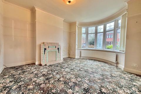3 bedroom semi-detached house for sale, Royston Avenue, Denton