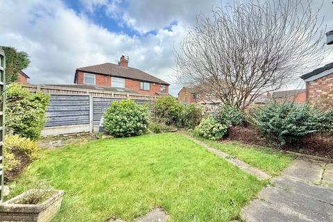 3 bedroom semi-detached house for sale, Royston Avenue, Denton