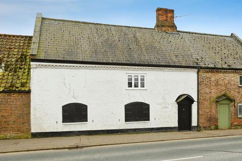 2 bedroom semi-detached house for sale, Gayton Road, Gaywood, King's Lynn