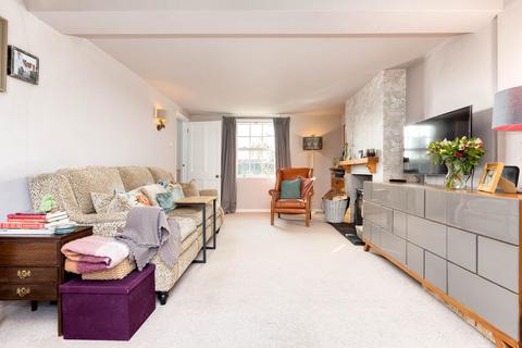 undefined, Hitchin SG4