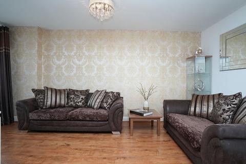 3 bedroom end of terrace house to rent, Wolseley Street, Birmingham B9