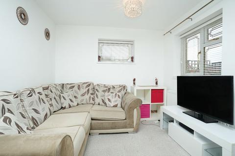 3 bedroom end of terrace house to rent, Wolseley Street, Birmingham B9