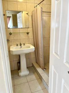 1 bedroom flat to rent, Brookside Road, Hayes UB4