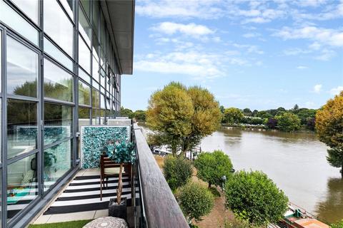 undefined, Point Wharf Lane, Brentford, TW8