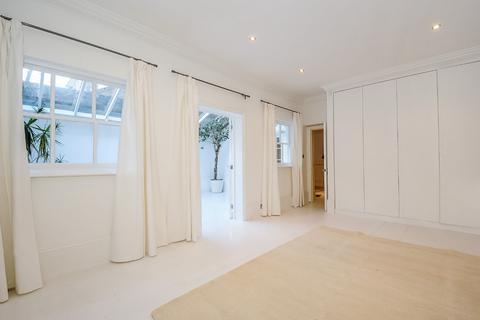 3 bedroom flat to rent, Haverstock Hill, Belsize Park, London, NW3