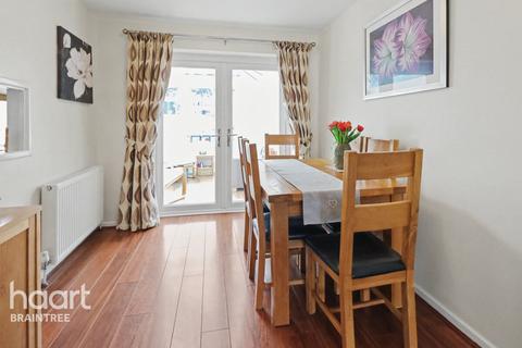 3 bedroom semi-detached house for sale, Giffins Close, Braintree