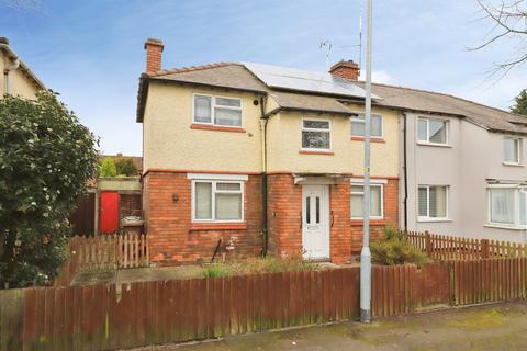 3 bedroom semi-detached house for sale, Gheluvelt Avenue, Kidderminster