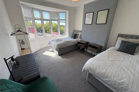 2 bedroom apartment to rent, Carr Hill, Gateshead NE9