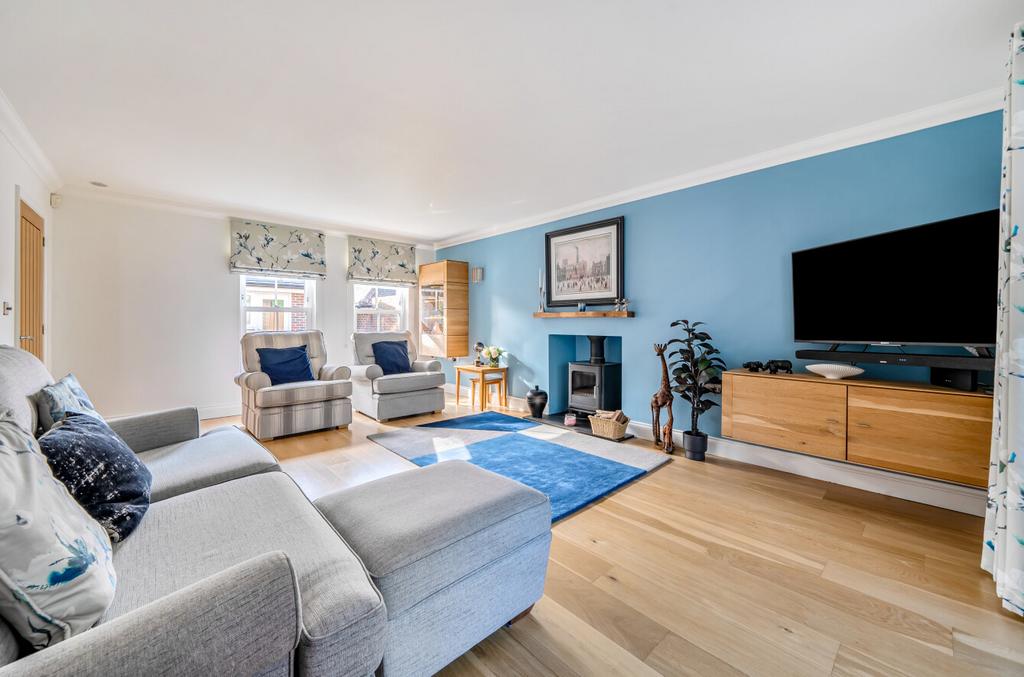 1371737-6-68f8e7b...