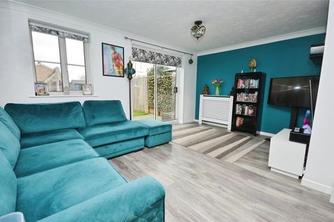 3 bedroom terraced house for sale, Little Close, Buckinghamshire HP20