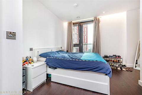 1 bedroom apartment for sale, Haines House, The Residence, 10 Charles Clowes Walk, Nine Elms, London, SW11