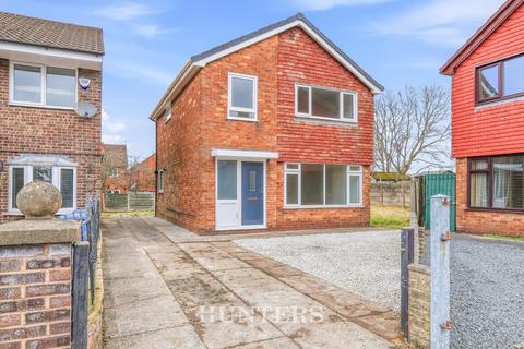 Arnold Drive, Middleton, M24