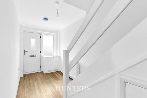 undefined, Arnold Drive, Middleton, M24