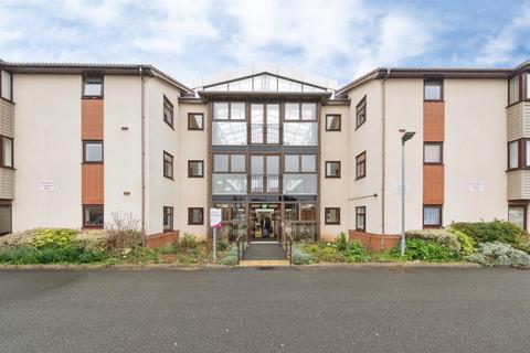 2 bedroom flat for sale, Westbury Lane, Newport Pagnell
