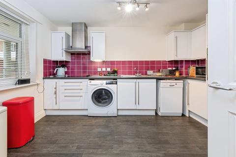 2 bedroom flat for sale, Westbury Lane, Newport Pagnell