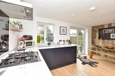 3 bedroom detached house for sale, Murton Place, Faversham ME13