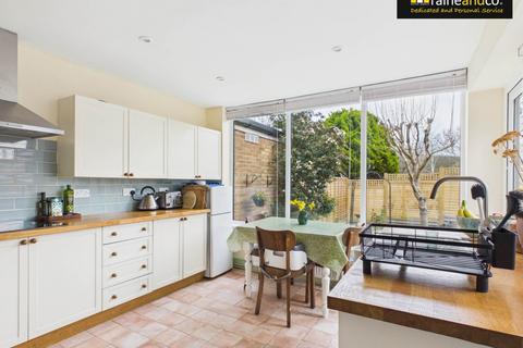 3 bedroom terraced house for sale, Rosemead, Potters Bar