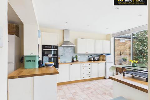 3 bedroom terraced house for sale, Rosemead, Potters Bar