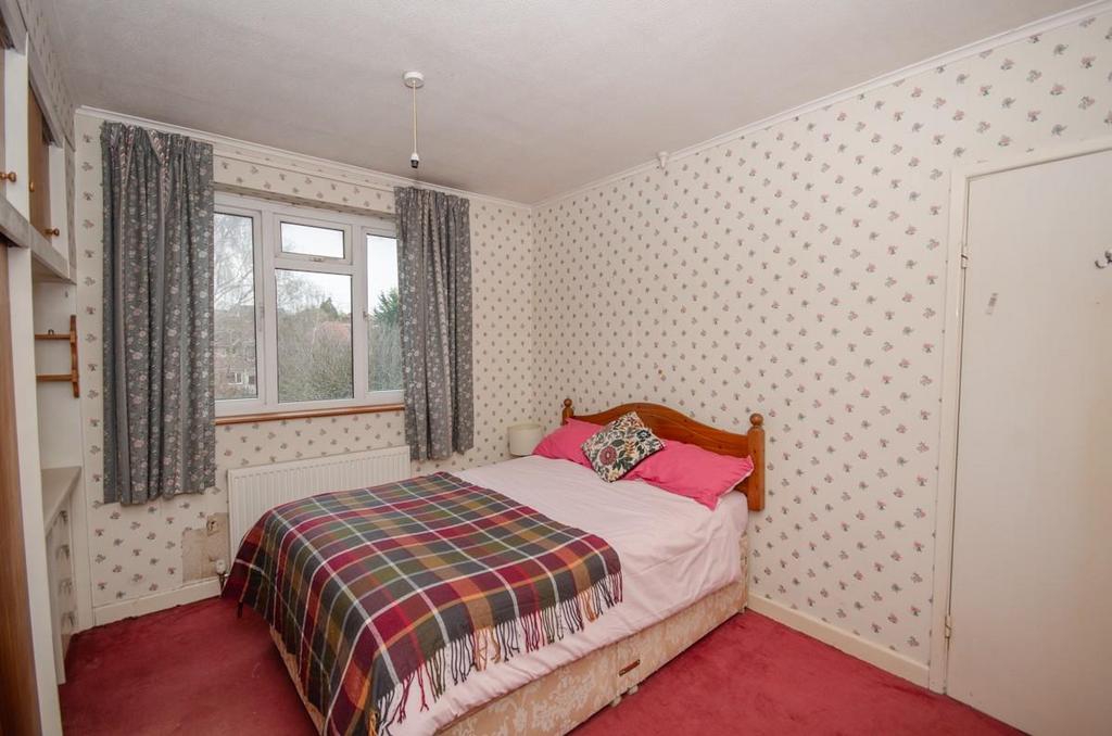 Bedroom two pic 2.jpg