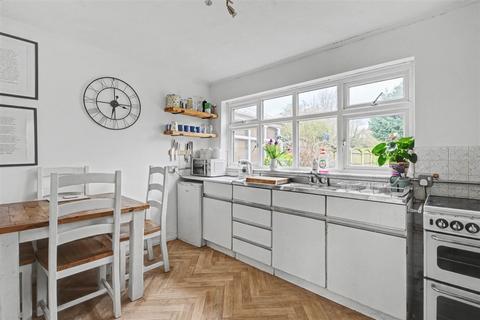 3 bedroom semi-detached house for sale, Maylands Avenue, Breaston