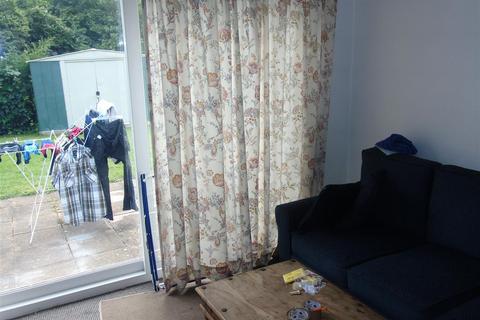 undefined, Robins Way, Hatfield