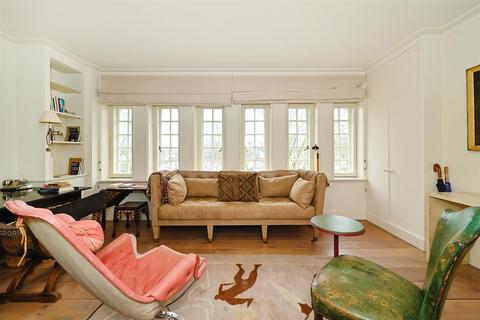 Studio for sale, Cheyne Walk, Chelsea, SW3