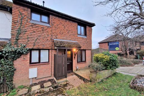 1 bedroom terraced house to rent, Heather Mead, Frimley, Camberley, GU16